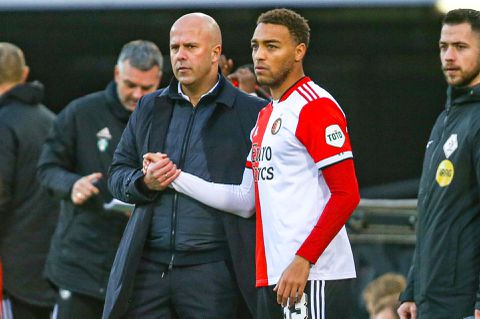Arne Slot geeft basisspelers rust: dit is de opstelling van Feyenoord tegen Heracles Almelo