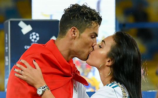 'Ongetrouwde koppels die seks hebben bij WK in Qatar kunnen 7 jaar de bak in'