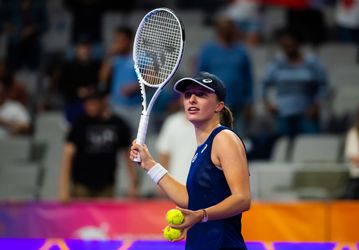 🎥 | Overtuigende start favoriete Iga Swiatek bij WTA Finals