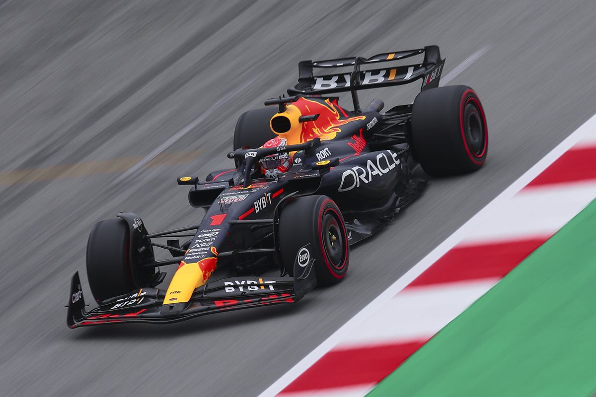 Max Verstappen de snelste in doldwaze kwalificatie in Barcelona