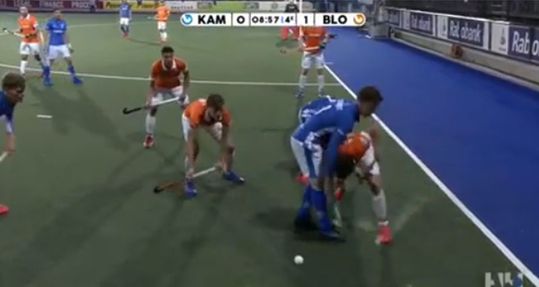 Belgische hockeyer van Bloemendaal speelt tegenstander helemaal zoek (video)