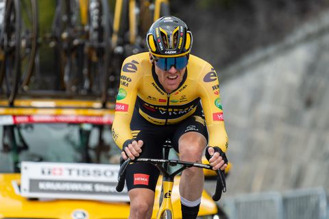Alleen Kruijswijk zal als enige Nederlander voor Jumbo-Visma aan de Tour starten