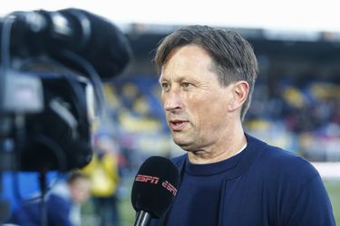 🎥 | Roger Schmidt wil felicitaties van Hans Kraaij jr. voor nieuwe baan bij Benfica niet in ontvangst nemen