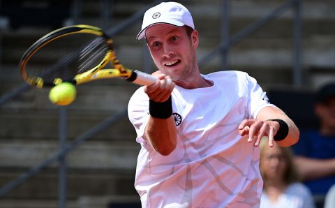 Van de Zandschulp naar 3e ronde in Washington na zware zege op Gojo