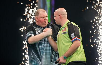 Contender John Henderson snoept een punt af van Van Gerwen in fantastisch potje