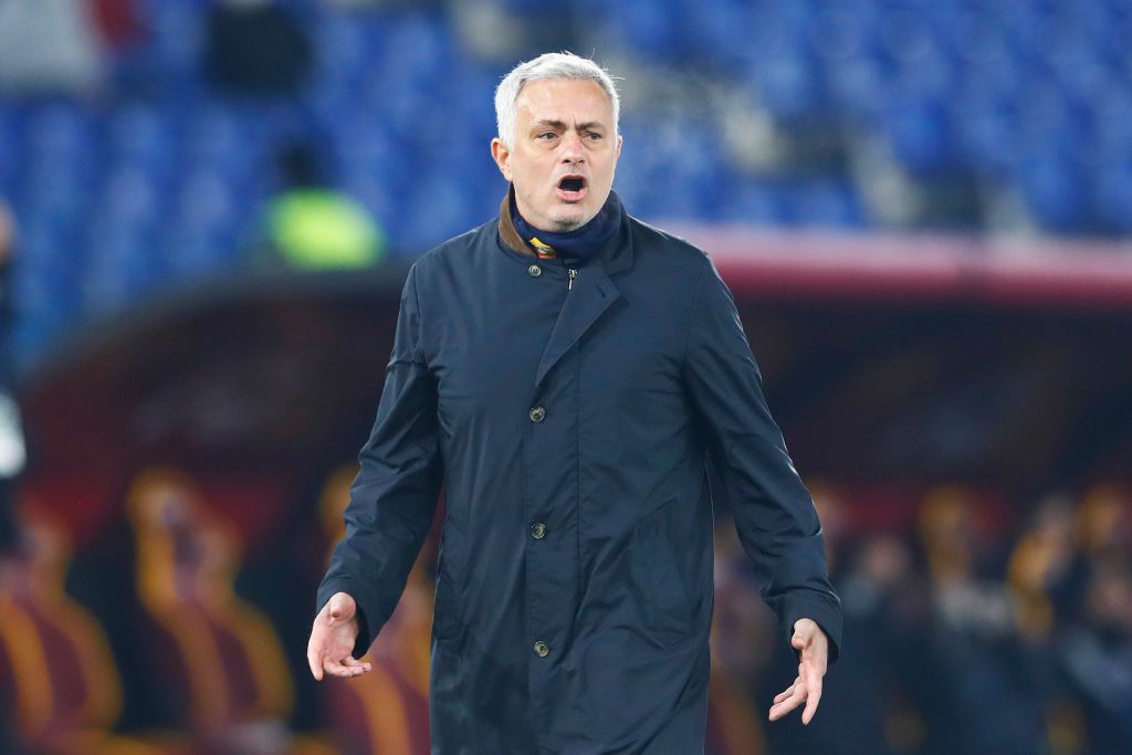 'AS Roma-trainer José Mourinho in beeld bij Everton'