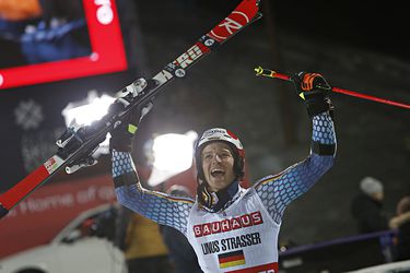Strasser wint voor de eerste keer slalom in wereldbeker