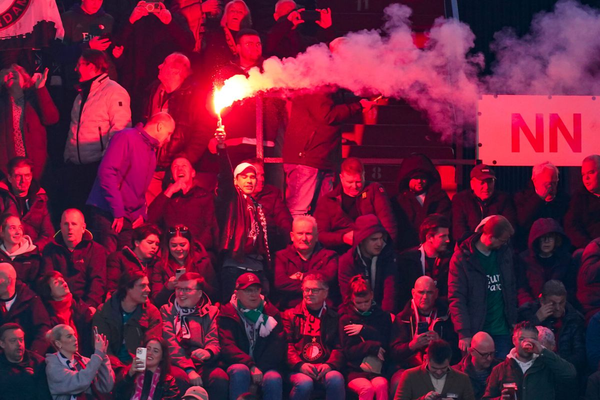 LekkerMan: bij schoten van Santiago Giménez zeg jij yes tijdens Feyenoord tegen Roma