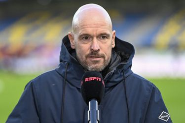 🎥 | Ten Hag reageert op Manchester United-geruchten: 'Sta ik op een lijstje met Pochettino?'