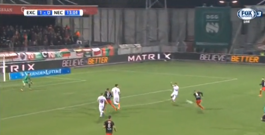 Van Weert opent speelronde 25 eredivisie op prachtige wijze (video)