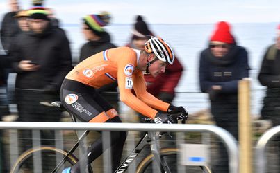 Van der Poel over middelvinger: 'Volgens mij wilde hij zeggen dat ik eerste stond'