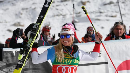 Gut wint in Sölden met historisch groot verschil de reuzenslalom