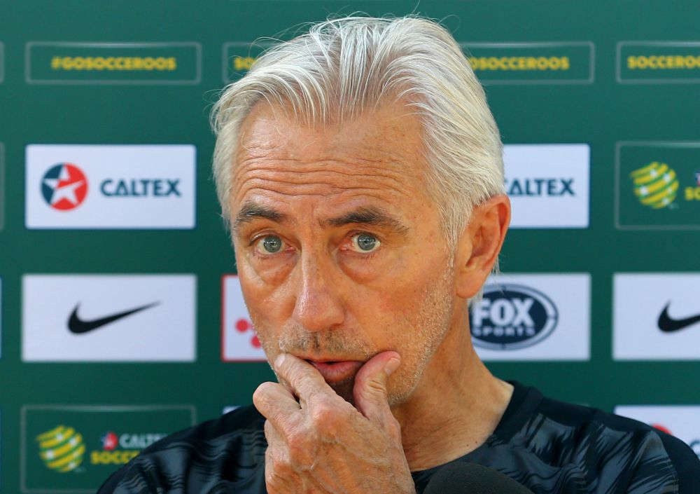 Van Marwijk betaalt assistenten zelf: Australische voetbalbond had geen budget