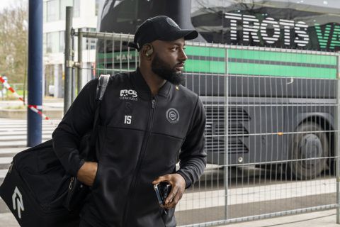 Jetro Willems blijft in de Eredivisie: Heracles neemt hem transfervrij over