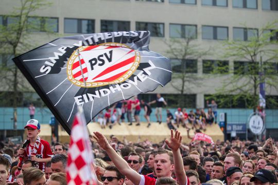 PSV-fans nemen centrum van München in, veel politie op de been