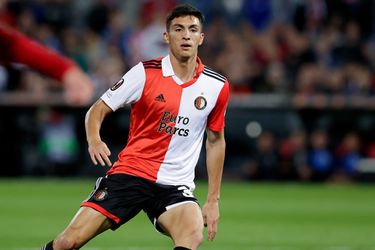 Feyenoord wint nu wel van ploeg uit Eindhoven: Bullaude en Danilo scoren