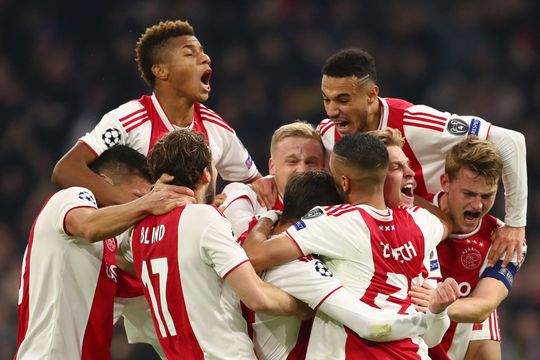 Spontaan Twitter-gesprekje levert familie kaarten op voor Ajax-Juventus