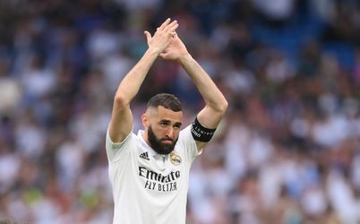 🎥 | Karim Benzema neemt afscheid van Real Madrid met een goal en een publiekswissel