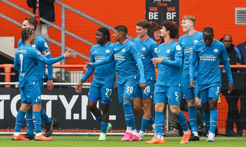 PSV komt ontzettend goed weg met minimale zege bij FC Volendam