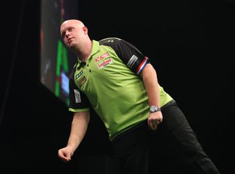 Van Gerwen verliest weer eens een keer, ondanks 100 gemiddeld