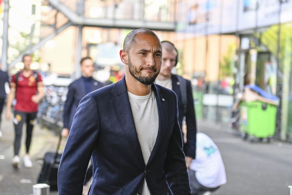 Van der Maarel neemt papadag op bij Emmen-FC Utrecht; 'Is-ie gek geworden!?'