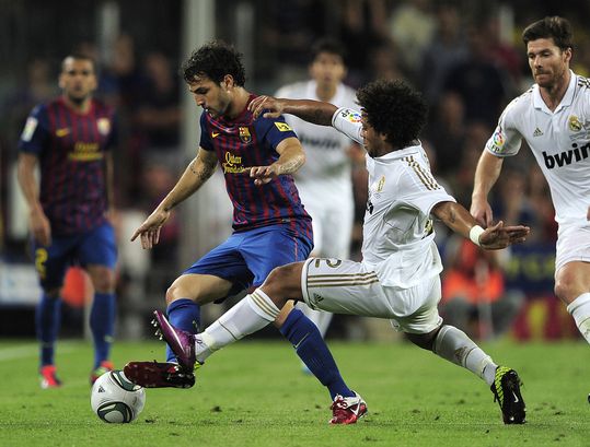 Even met Sierd de Vos meegenieten van knokpartij tijdens El Clasico in 2011 (video)