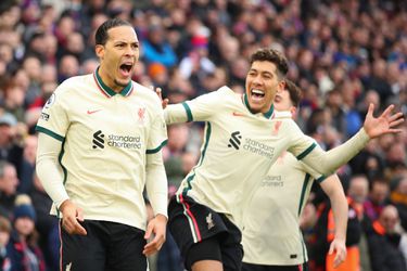 Liverpool wint mede dankzij Van Dijk met pijn en moeite bij Crystal Palace