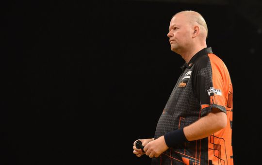Van Barneveld somt paar redenen op waarom 'ie stopt: 'Wordt steeds meer een opgave'