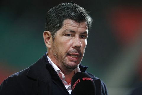 Jong Oranje moet op zoek naar nieuwe bondscoach: Erwin van de Looi kapt na EK