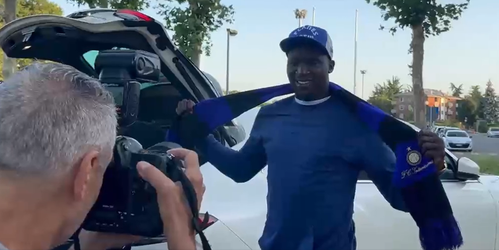 🎥 | Daar is-ie dan! Romelu Lukaku arriveert op het vliegveld van Milaan