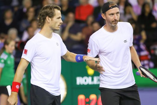 🎥 | Nederland voor het eerst in kwartfinales van de Davis Cup Finals na zege op Britten