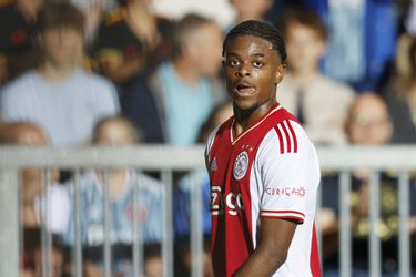 Ajax verliest groot talent: Sontje Hansen verrast met transfer naar NEC