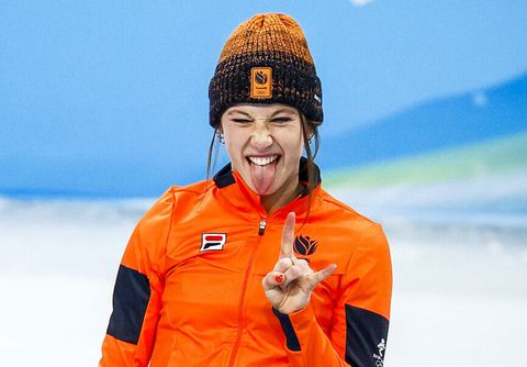 Nederland klimt naar plek 3 medaillespiegel dankzij Suzanne Schulting en Patrick Roest