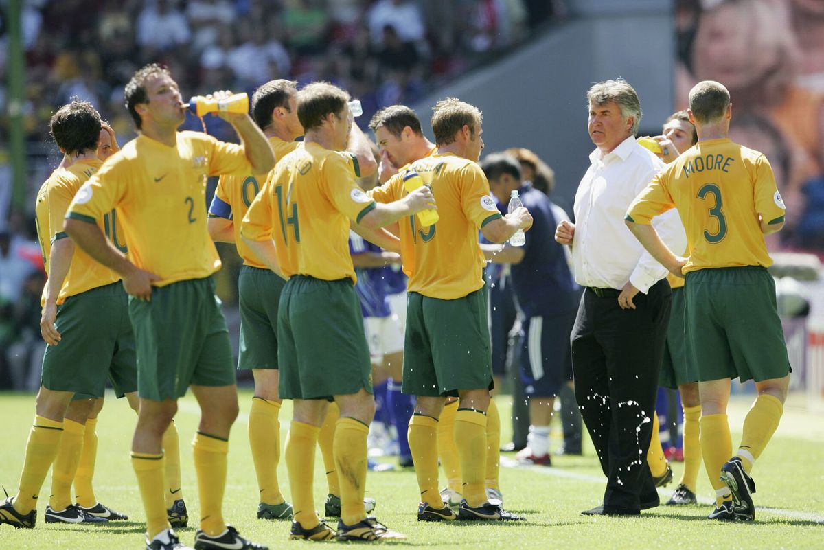 Toen Australië voor de laatste keer de knockout-fase haalde op een WK was Guus Hiddink de trainer