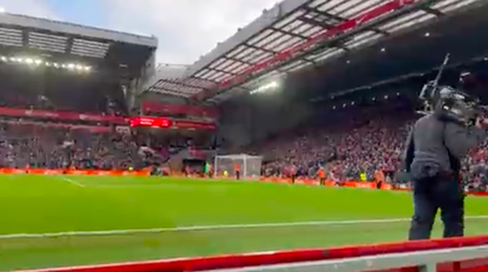 🎥 | Liverpool-fans lachen stadsrivaal Everton uit met liedje over ontslagen Rafael Benítez