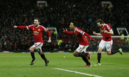 Manchester United na winst op gelijke hoogte met rivaal City