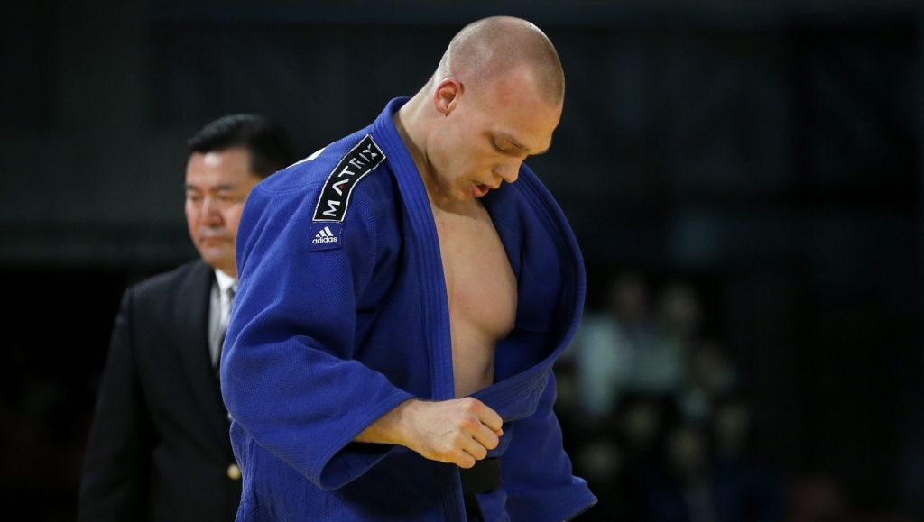 Grol wordt met ippon vernederd in Parijs