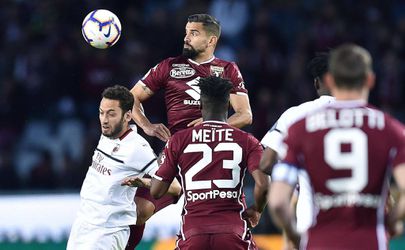 Kaarten zijn nog lang niet geschud in Italië: Torino wint van Milan en houdt het spannend (video)