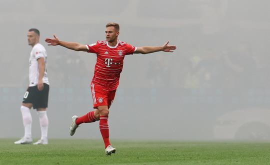 Bayern vreet Eintracht op! Als de rook is opgetrokken in Frankfurt staat Bayern München al op 5-0