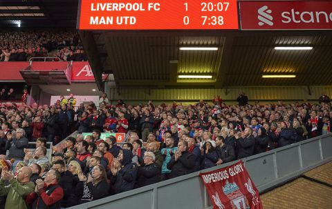 Jürgen Klopp vond zege even niet belangrijk: 'Applaus voor Ronaldo was moment van de wedstrijd'