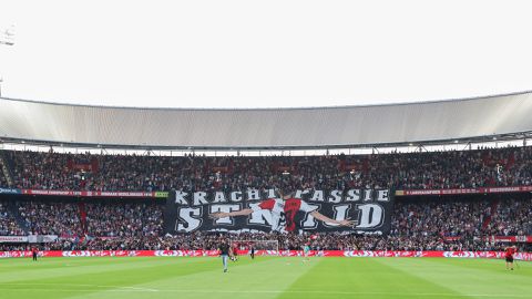 Directeur Stadion Feijenoord is discussie over nieuwe Kuip zat en maakt vertrek bekend