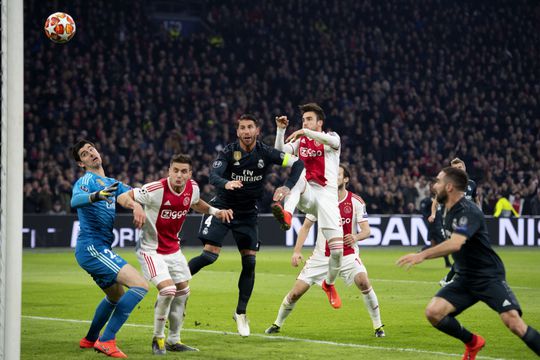 POLL! Goal Tagliafico afgekeurd vanwege buitenspel of hinder, maar klopt dat wel? (video)