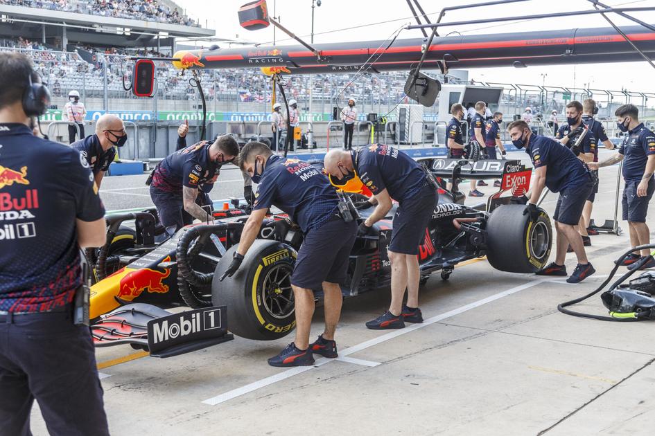 Ferrari dient protest in tegen Max Verstappen vanwege overschrijden ...