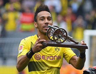 Aubameyang pakt op laatste speeldag 'kanon' af van Lewandowski