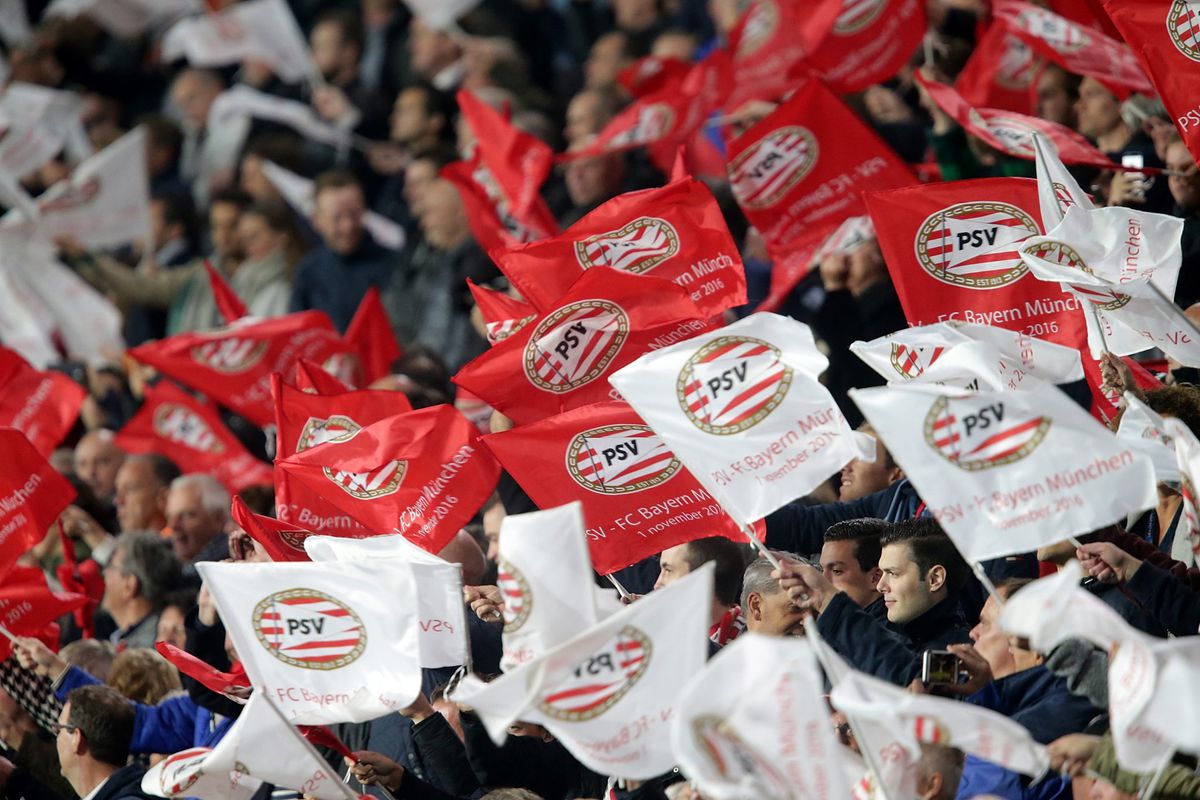 'PSV heeft 'duurste goedkoopste' seizoenskaarten in Eredivisie'