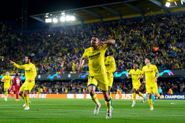 🎥 | Villarreal helemaal terug in het tweeluik na goal van Premier League-afdankers