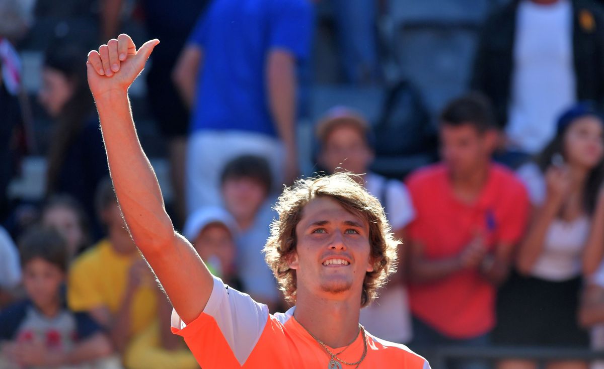 Zverev zorgt voor geweldige stunt door finale in Rome te winnen van Djokovic