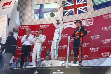 Samenvatting: check hoe Max Verstappen naar het podium vlamt in GP van Spanje