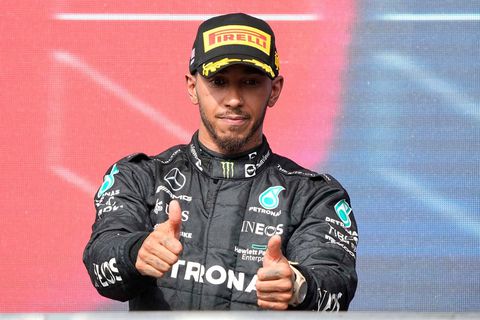 Zo dan! 37-jarige Hamilton wil snel nieuw contract tekenen bij Mercedes