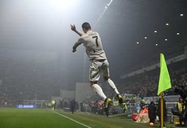 Juventus weet na misstap weer wat winnen is dankzij uitblinker Ronaldo (video)